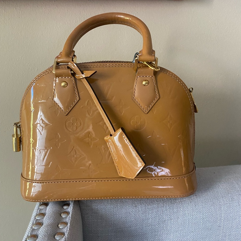 Beautiful Louis Vuitton Alma BB